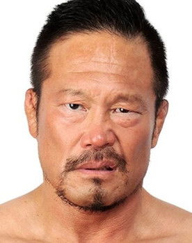 Takashi Sugiura as Takashi Sugiura