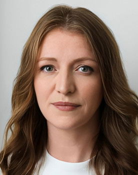 Jenna MacMillan as Bridgette