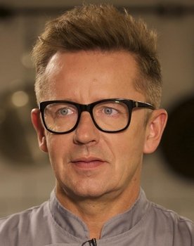 Andrzej Polan as Guest