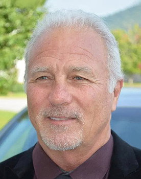Bryan Renfro as SUV Driver