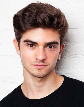 Biel Montoro as Lion