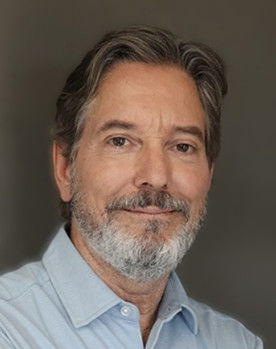 Jules Leblanc as François Boucher