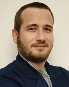 Guilherme Vieira as Lucas Junqueira Xavier