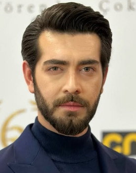 Barış Baktaş as Baran Karabey