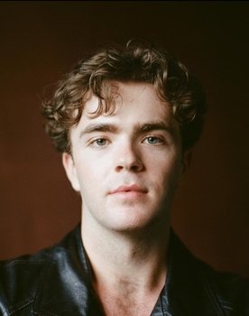 Daniel McNamee as 
