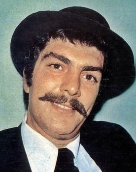 Tanju Korel as 
