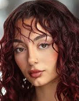 Lara Duru as Meyers Twin