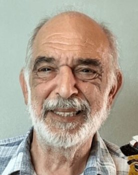 Pampos Charalambous as Kyriakos