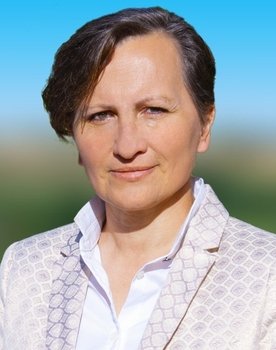 Laurence Vanceunebrock-Mialon as Self : Députée LREM (2017-2022)