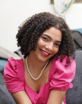 Isabela Sosa as Brenda