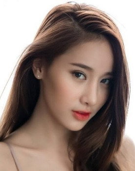 芦名尤莉娅