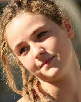 Chiara Passarelli as Nina