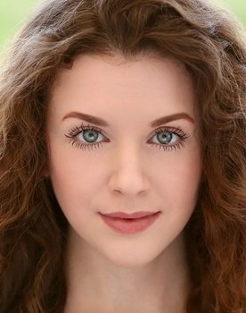 Hannah Boyce as Katie