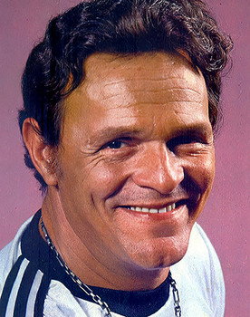 Milton Moraes as Mário