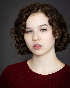 Raegan Elizabeth Parker as Mae/Gamer #1/Gamer #2