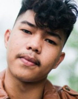 Dacky Dacayana as Enzo Flores