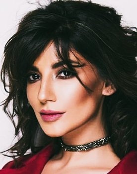 Naveen Waqar as Annie