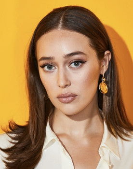Alycia Debnam-Carey as Nikki