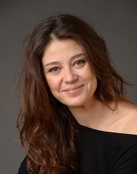 Mónica Vedia as Ludi