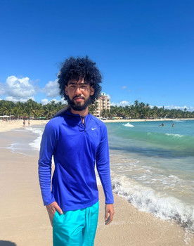 Deanyelo Ramírez as Andrés