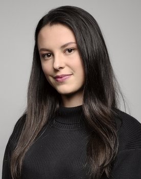 Madeleine Clunies-Ross as Fiona