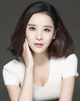 Xinyun Zong as Lin Si Min