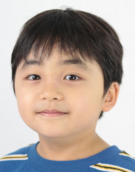 岡優真