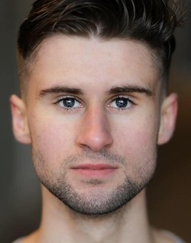 Conor Ferns as Ian