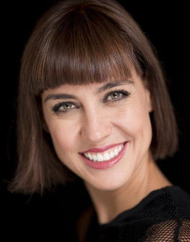 Patricia Garó as Mulher Gonzalo