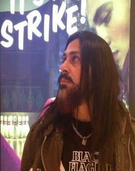 Sergio Montalbano as Igor Gallo