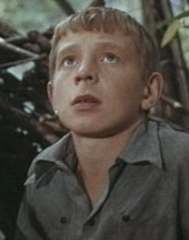 Gena Petrushin as Serezha vtoroy