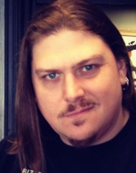 Fred Vogel as Peter Mountain