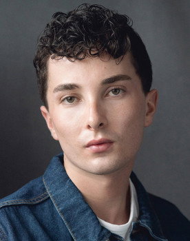 Ryan Kopel as Charlie