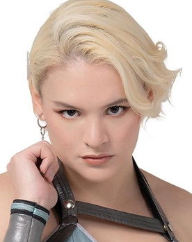 Kira Summer as Kira Summer