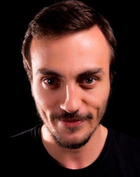 Başar Alemdar as Mert