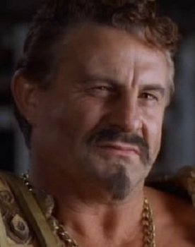 Hercules in the Maze of the Minotaur