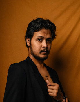 Axel Azarya Pratama as Himself