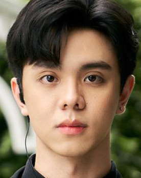 Sakdipath Agrasuta as Tang