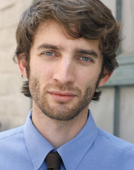 Brian Elerding as Ethan Neary