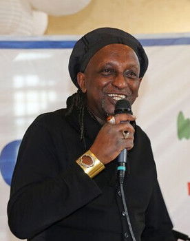 Eric Baranyanka as Luc