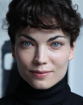 Coralie Revel