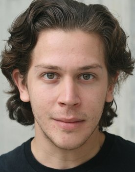 Rafael Goldstein as Stoner Dude