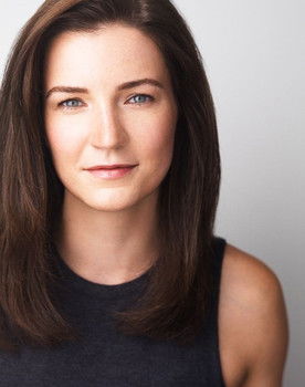 Phoebe L Dunn as Lucy