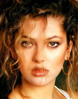 Jessica Moore as Marie (as Luciana Ottaviani)