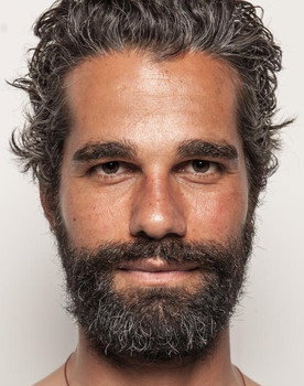 Gonçalo Santana as Frederico