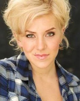 Grace Roubidoux as Izzy (as Grace West)