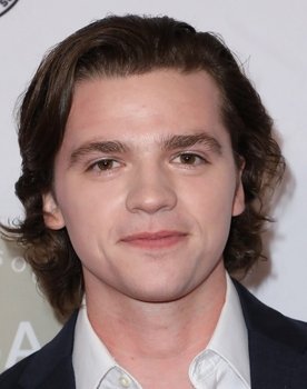 Joel Courtney