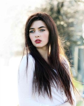 Zoé Garcia as 