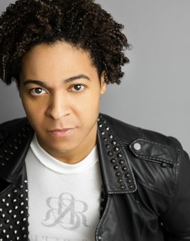 Phillip Andre Botello as Aaron Farmer