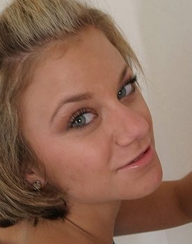 Alex Divine
